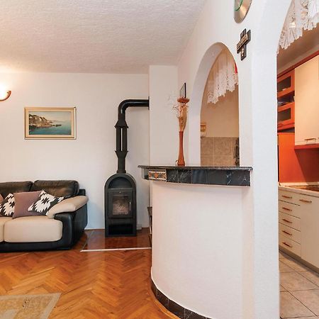 Lovely Apartment In Rovanjska With House Sea View Esterno foto