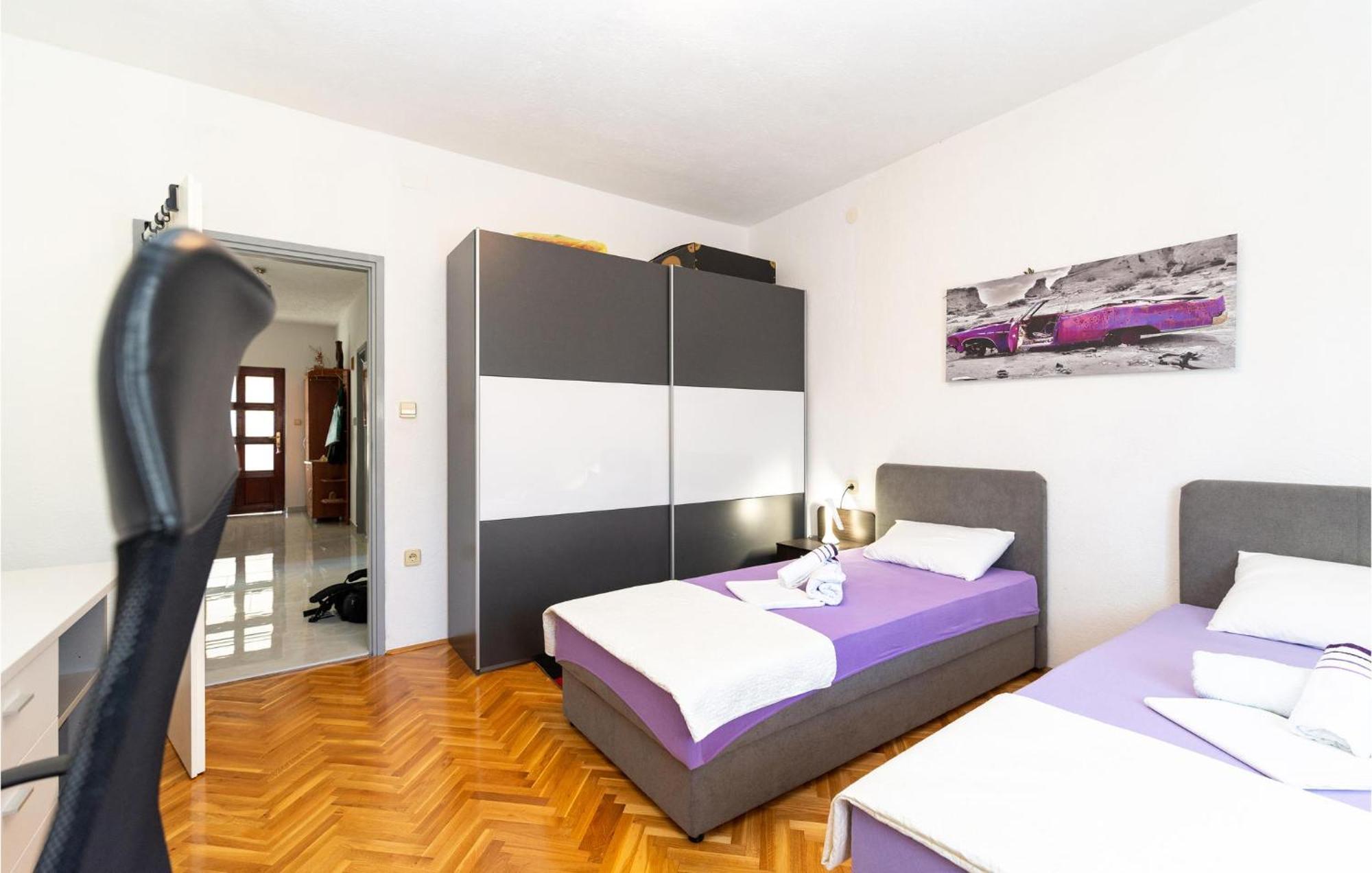 Lovely Apartment In Rovanjska With House Sea View Esterno foto