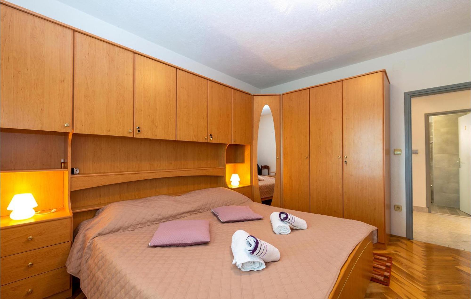 Lovely Apartment In Rovanjska With House Sea View Esterno foto